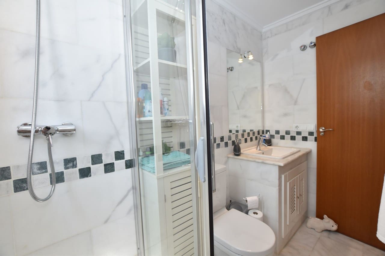 2 bedroom Apartment for sale in Algorfa - € 205,000 (Ref: 9974922)