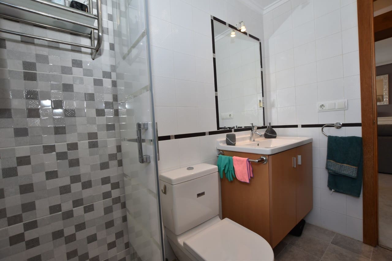 2 bedroom Apartment for sale in Algorfa - € 205,000 (Ref: 9974922)