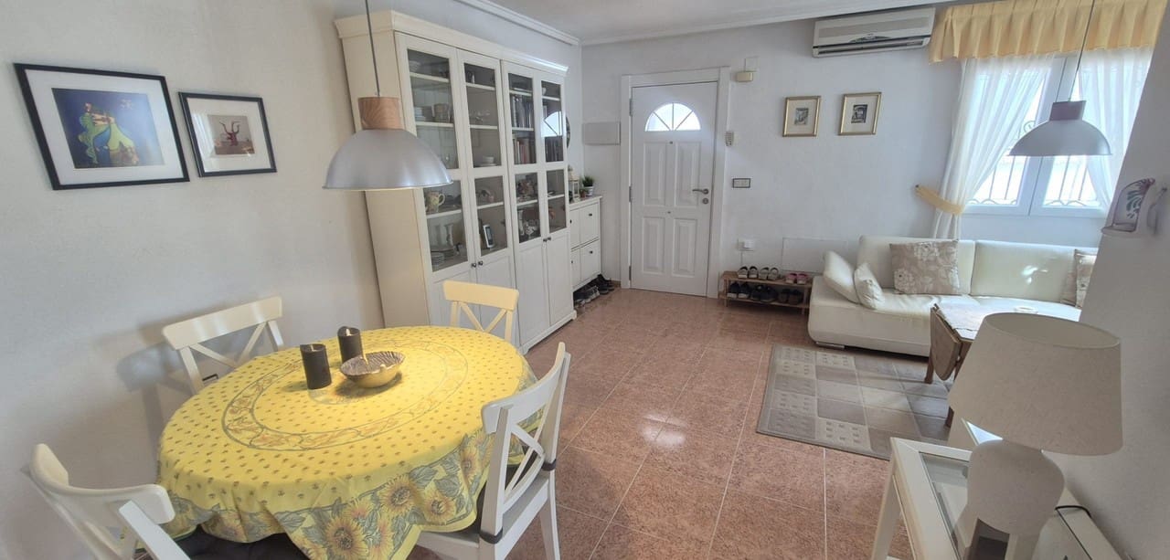 Casa de 3 habitaciones en Orihuela Costa en venta - 225.000 € (Ref: 9976860)