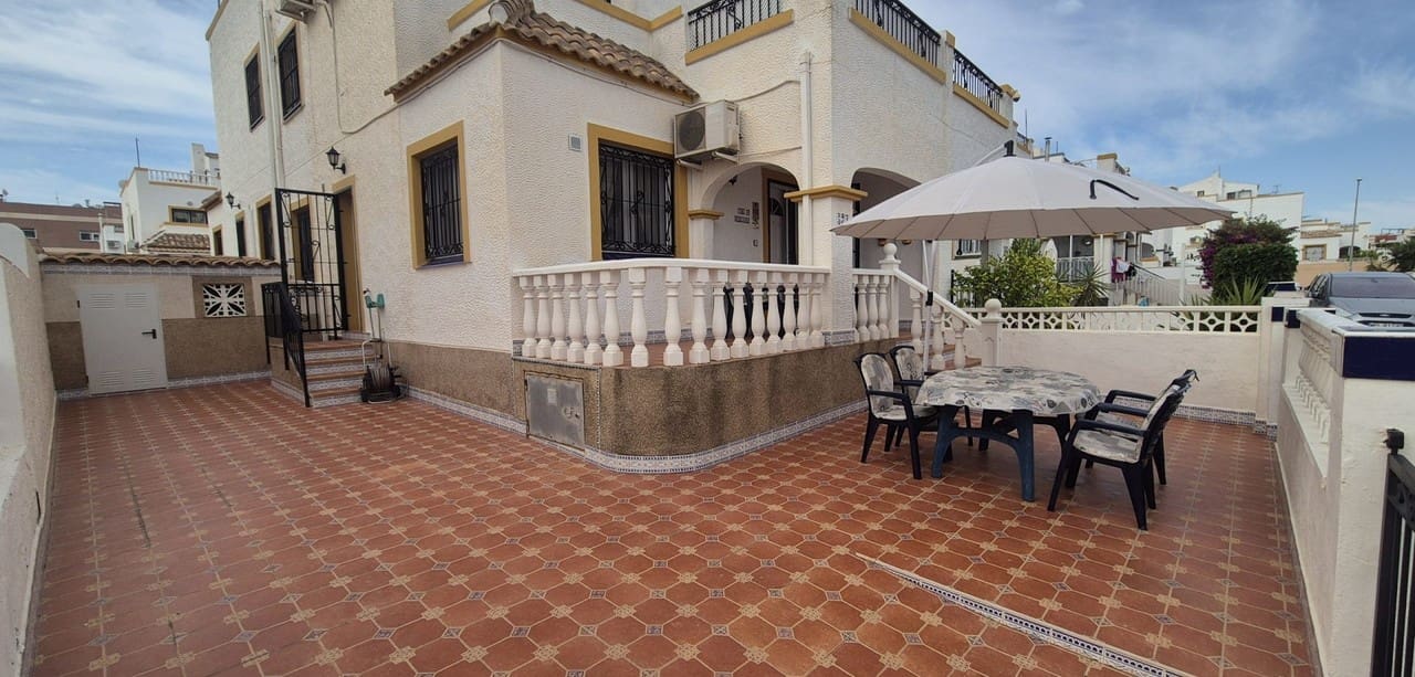 Casa de 3 habitaciones en Orihuela Costa en venta - 225.000 € (Ref: 9976860)
