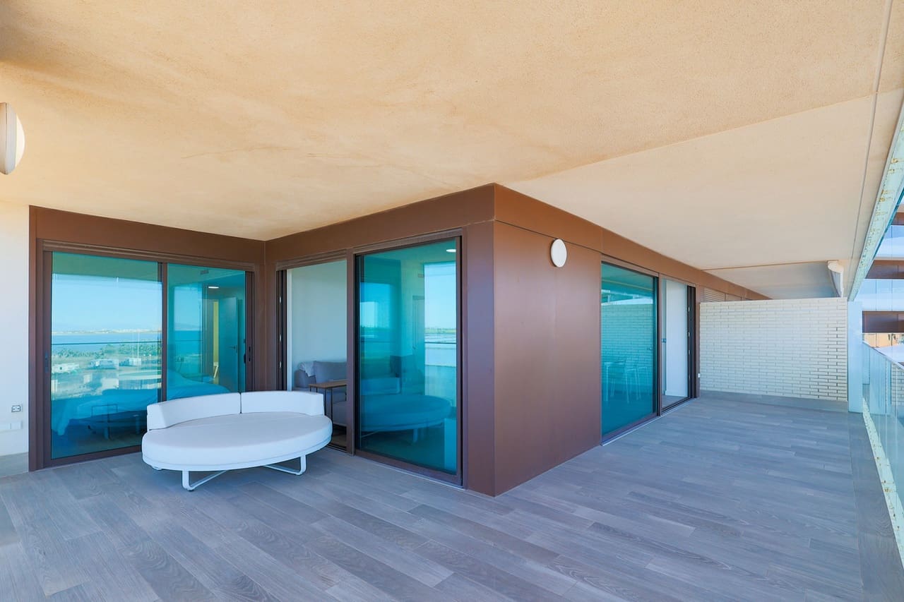 3 soveværelse Lejlighed til salg i Playa Honda med swimmingpool garage - € 425.000 (Ref: 9978423)