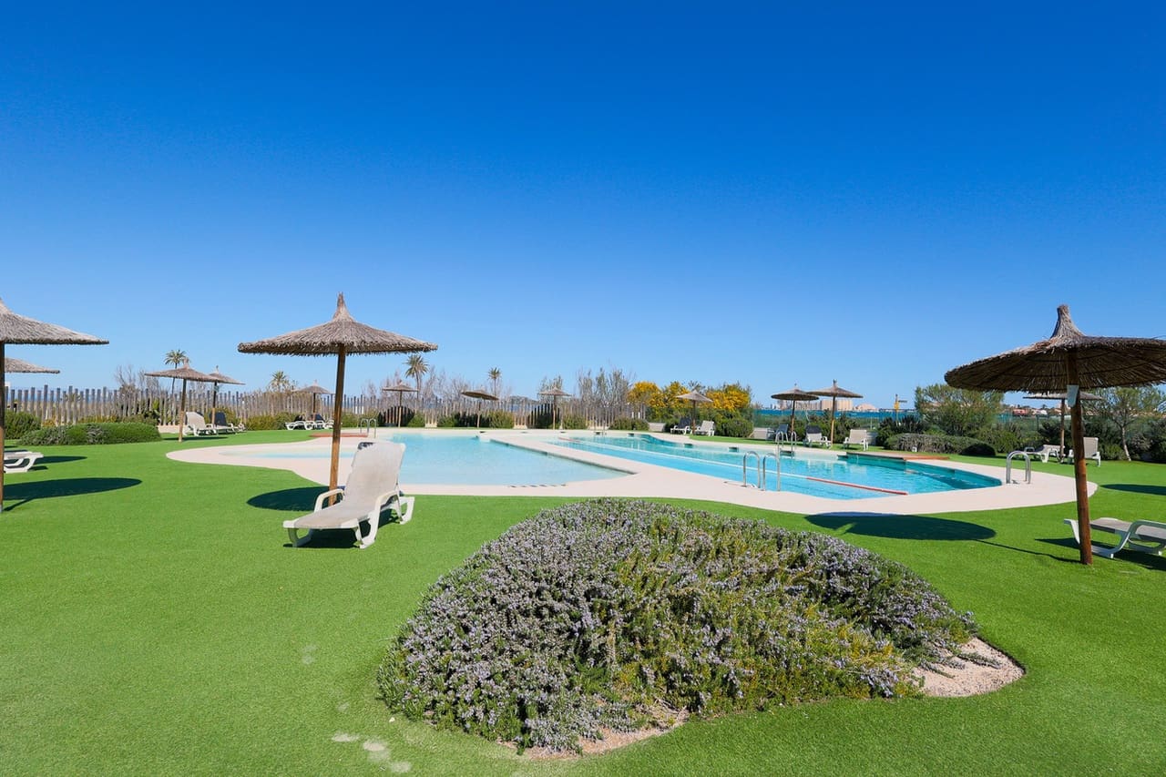 3 soveværelse Lejlighed til salg i Playa Honda med swimmingpool garage - € 425.000 (Ref: 9978423)