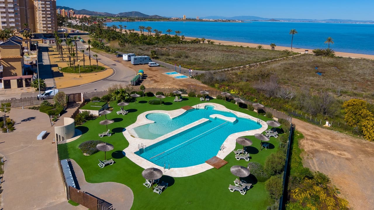 3 soveværelse Lejlighed til salg i Playa Honda med swimmingpool garage - € 425.000 (Ref: 9978423)