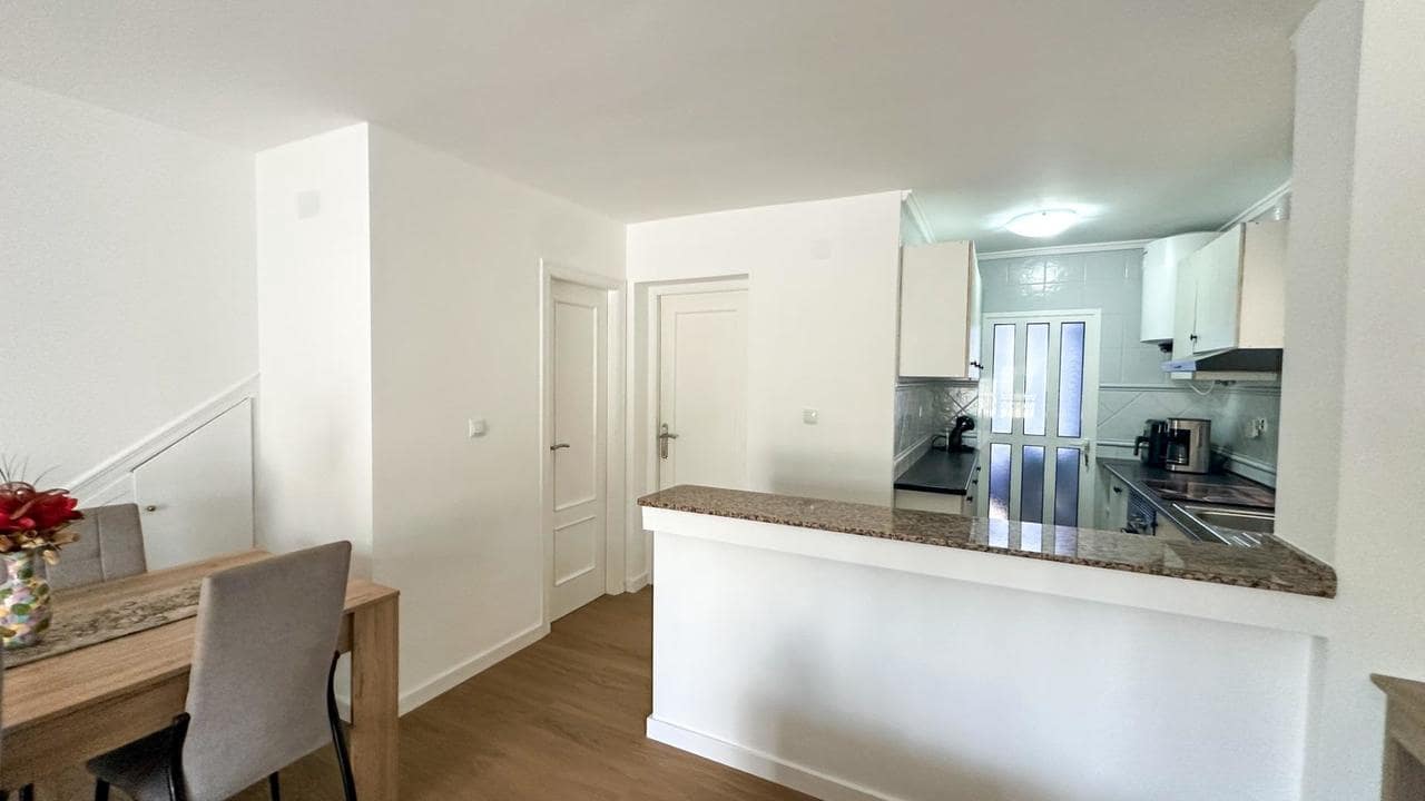 3 soveværelse Lejlighed til salg i San Miguel de Salinas med swimmingpool garage - € 268.900 (Ref: 9978429)