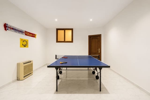 4 bedroom Villa for sale in Atamaría, Cartagena - € 540,000 (Ref: 9980220)