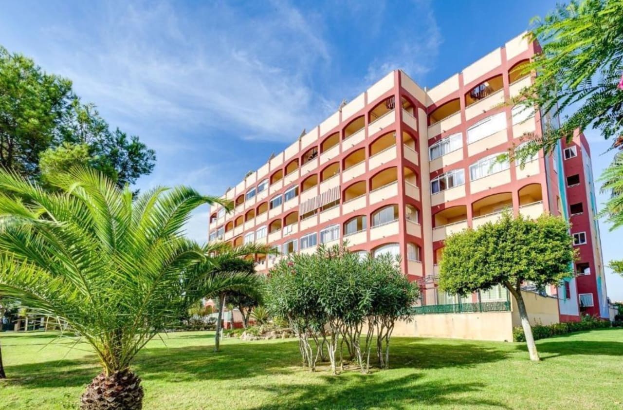 2 sovrum Lägenhet till salu i Torrevieja med pool - 154 900 € (Ref: 9981852)