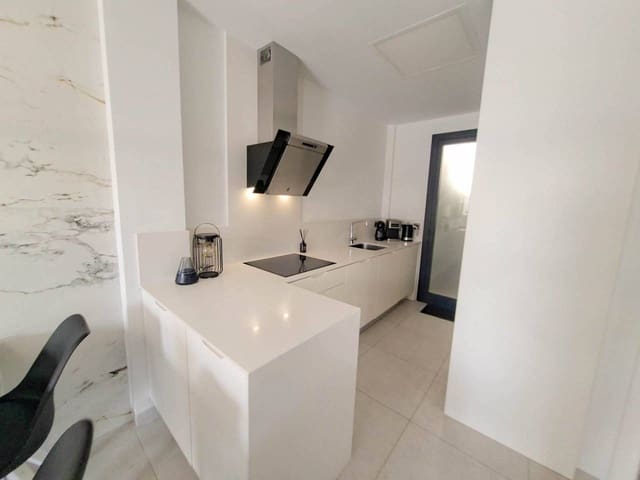 3 soveværelse Villa til salg i Villamartin, Orihuela med swimmingpool - € 330.000 (Ref: 9986464)