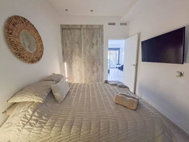 3 soveværelse Villa til salg i Villamartin, Orihuela med swimmingpool - € 330.000 (Ref: 9986464)