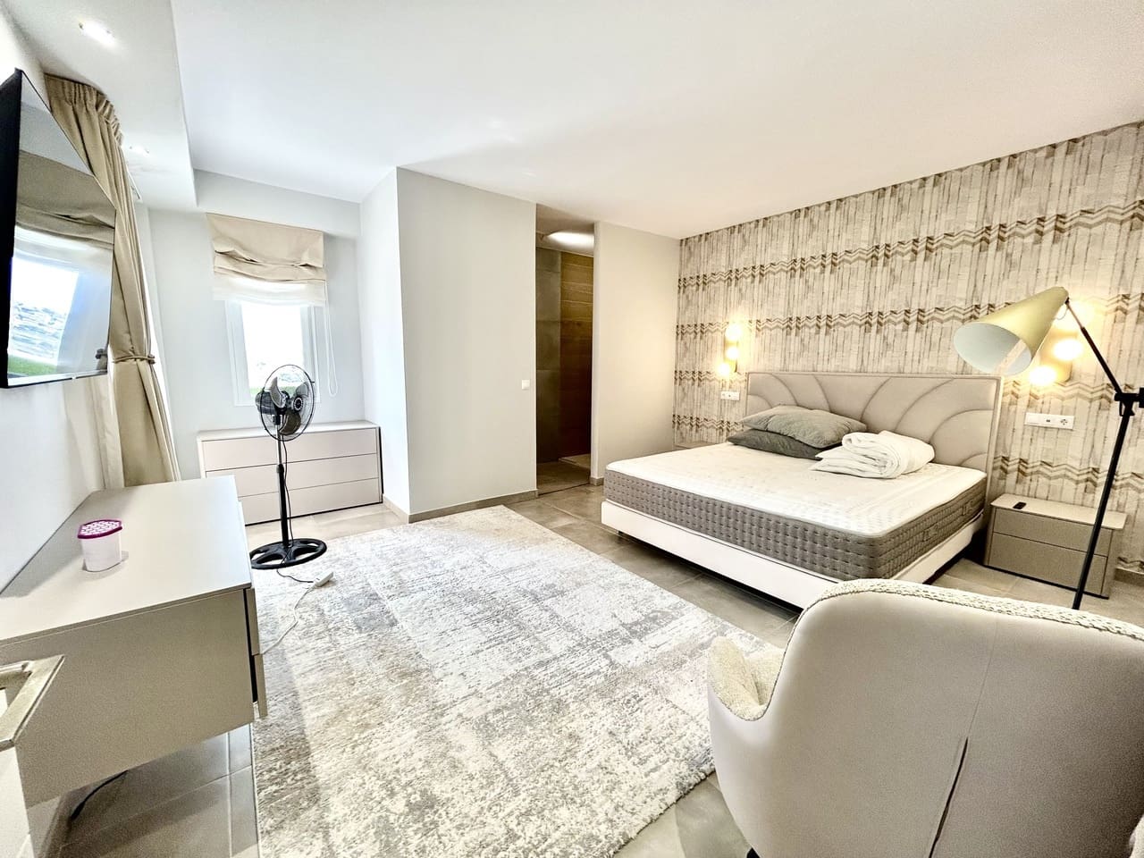 4 sypialnia Willa na sprzedaż w Ciudad Quesada z basenem garażem - 925 000 € (Ref: 9986467)