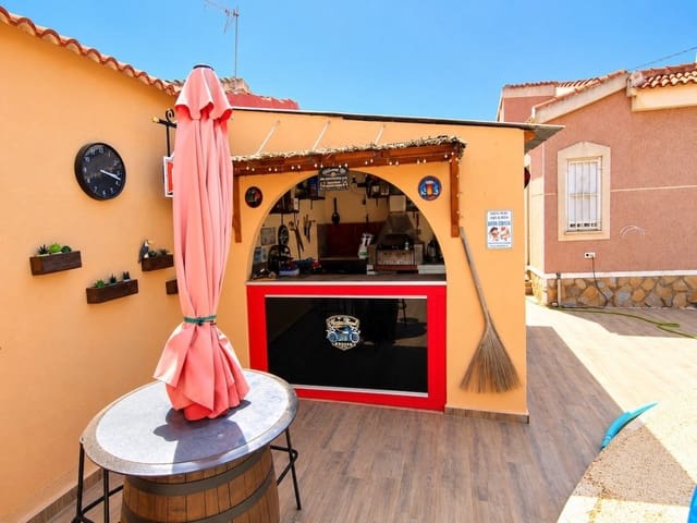 4 bedroom Villa for sale in Benijófar with pool garage - € 360,000 (Ref: 9986472)