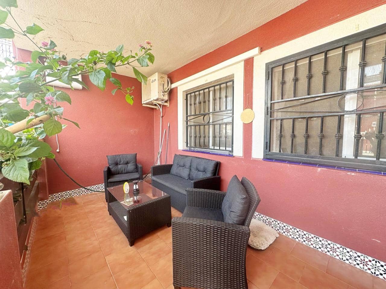 2 quarto Bungalow para venda em Orihuela Costa - 162 500 € (Ref: 9986473)
