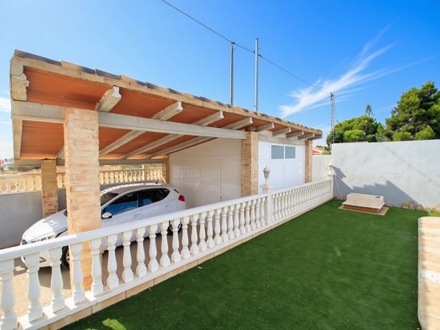 5 soverom Villa til salgs i Campoamor, Orihuela med svømmebasseng - € 540 000 (Ref: 9986479)