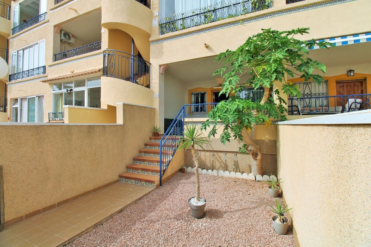 2 soveværelse Lejlighed til salg i Orihuela Costa med swimmingpool - € 149.950 (Ref: 9986484)