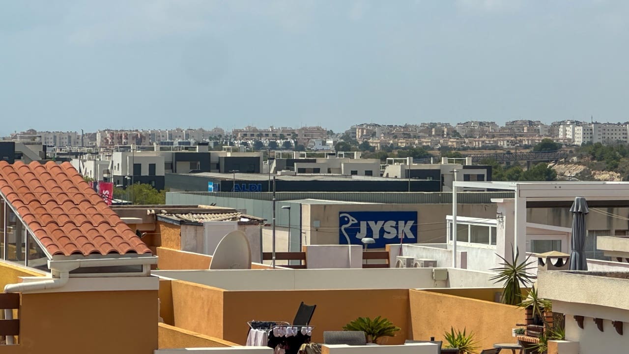 2 makuuhuone Bungalow myytävänä paikassa Orihuela Costa - 164 900 € (Ref: 9990305)
