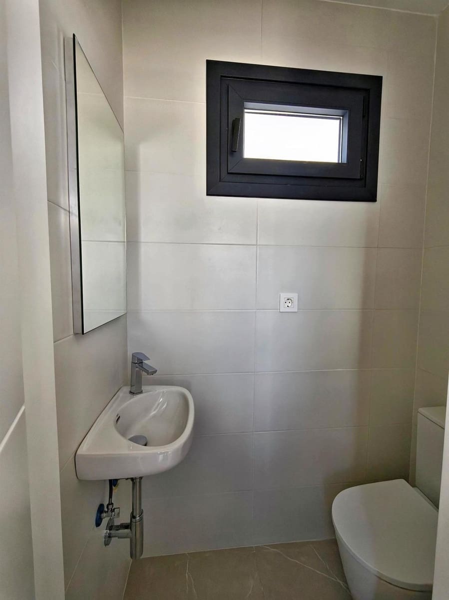 6 sypialnia Willa na sprzedaż w Los Alcazares z basenem - 675 000 € (Ref: 9990306)