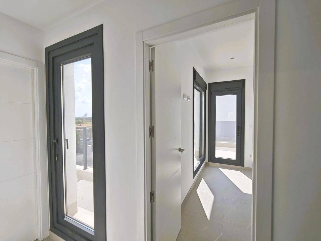 6 sypialnia Willa na sprzedaż w Los Alcazares z basenem - 675 000 € (Ref: 9990306)