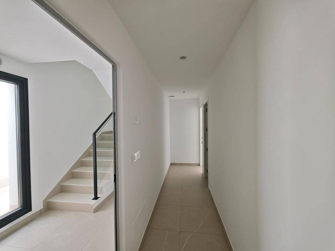 6 sypialnia Willa na sprzedaż w Los Alcazares z basenem - 675 000 € (Ref: 9990306)