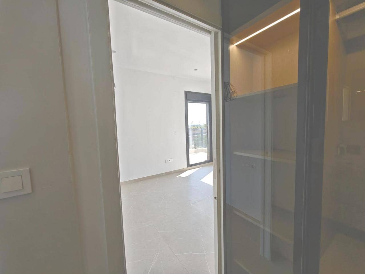 6 sypialnia Willa na sprzedaż w Los Alcazares z basenem - 675 000 € (Ref: 9990306)
