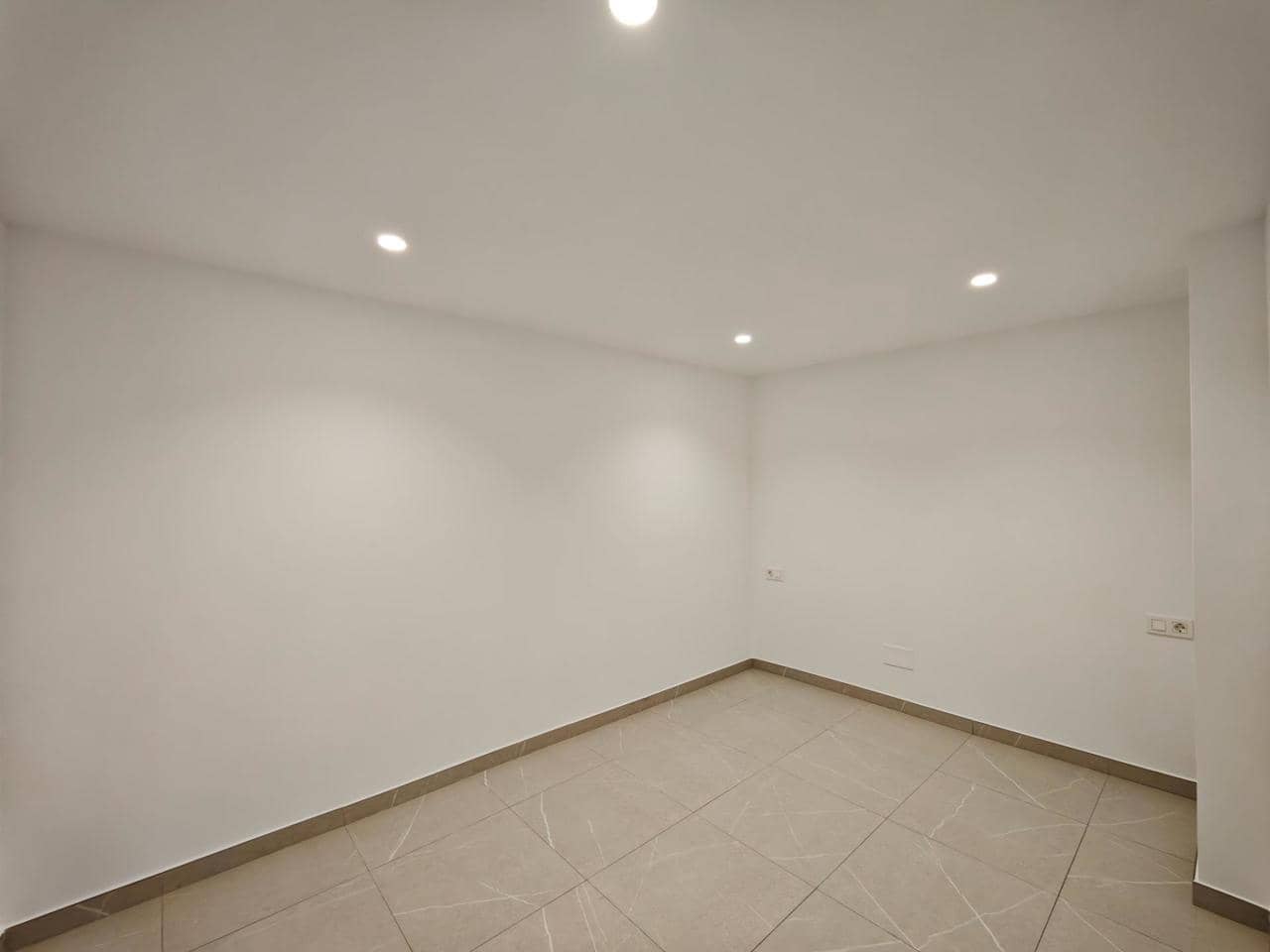 6 sypialnia Willa na sprzedaż w Los Alcazares z basenem - 675 000 € (Ref: 9990306)