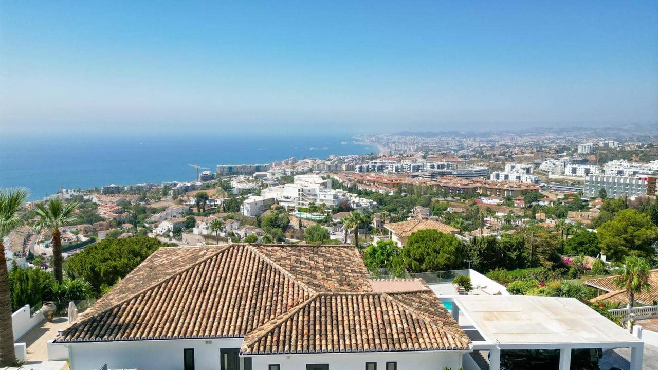 5 soverom Villa til salgs i Benalmadena med svømmebasseng garasje - € 3 500 000 (Ref: 9993874)