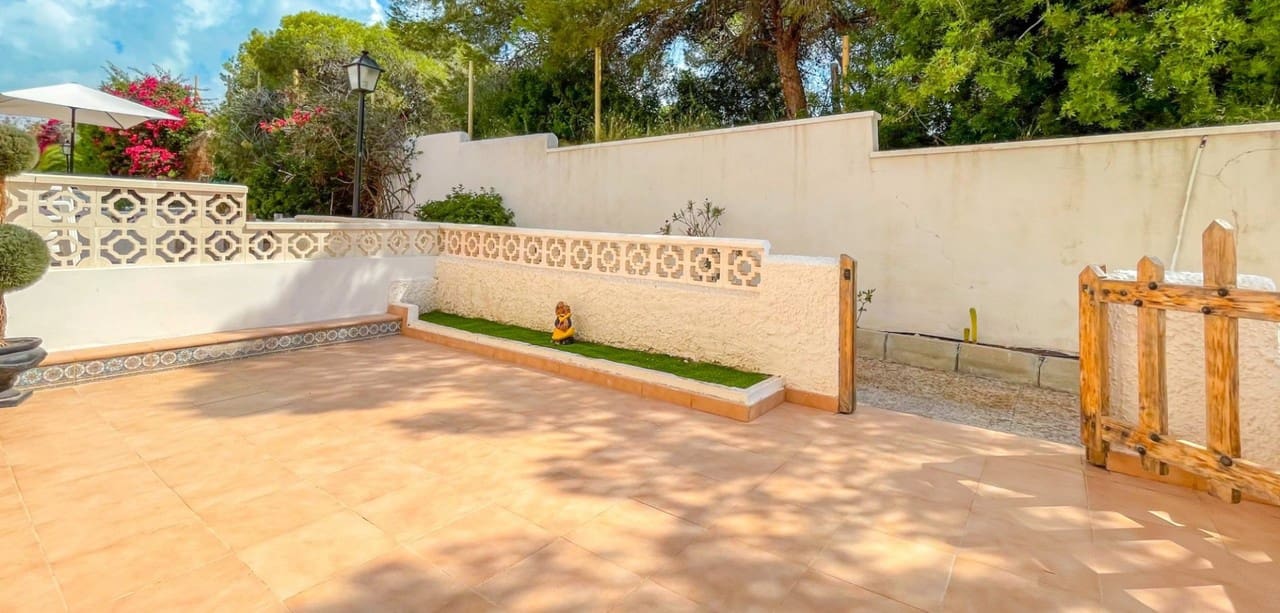 2 soverom Hus til salgs i Orihuela Costa - € 249 000 (Ref: 9993876)