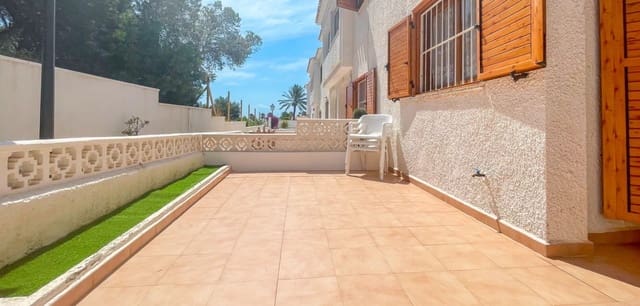 Casa de 3 habitaciones en Dehesa de Campoamor, Orihuela en venta - 289.000 € (Ref: 9993878)