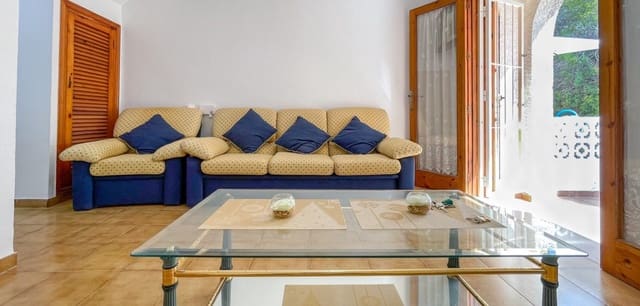 Casa de 3 habitaciones en Dehesa de Campoamor, Orihuela en venta - 289.000 € (Ref: 9993878)