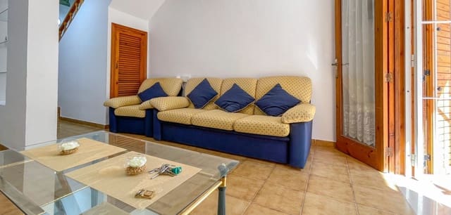 Casa de 3 habitaciones en Dehesa de Campoamor, Orihuela en venta - 289.000 € (Ref: 9993878)