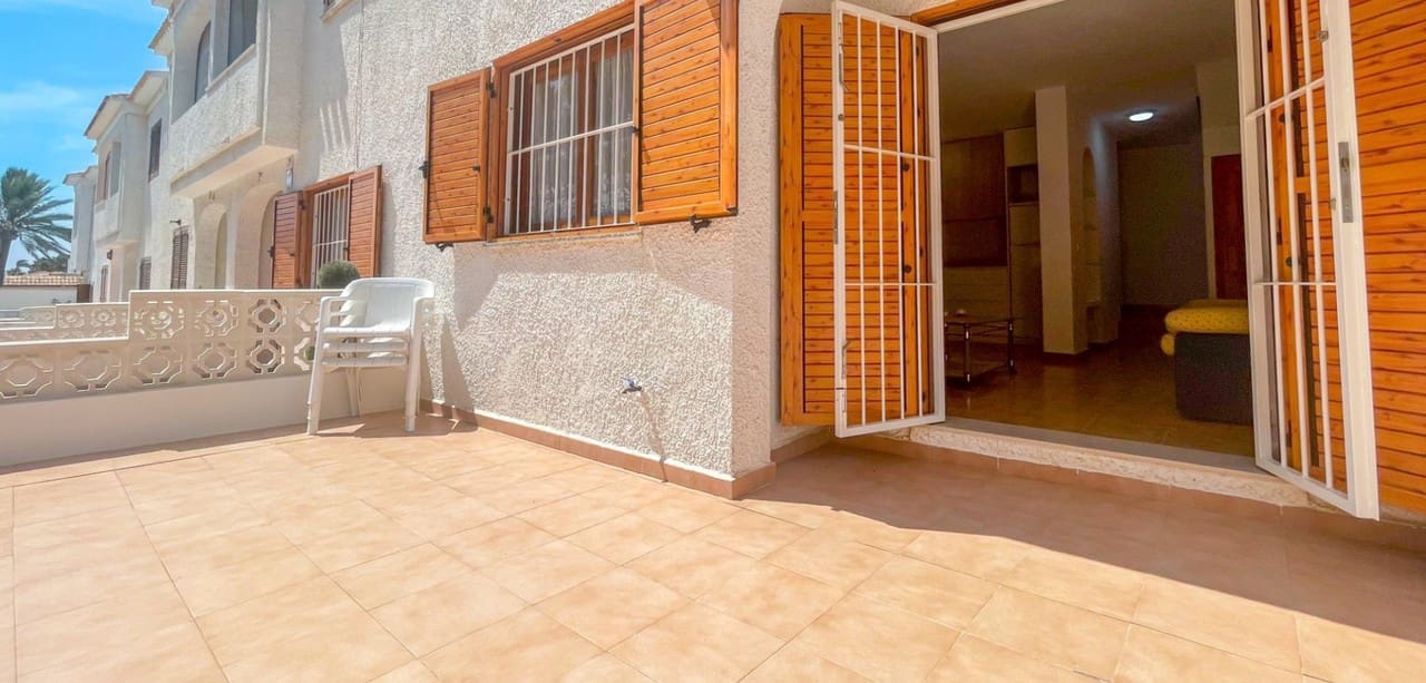 Casa de 3 habitaciones en Orihuela Costa en venta - 289.000 € (Ref: 9993878)