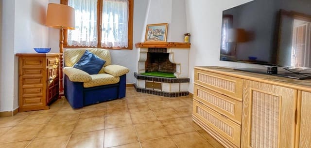 Casa de 3 habitaciones en Dehesa de Campoamor, Orihuela en venta - 289.000 € (Ref: 9993878)