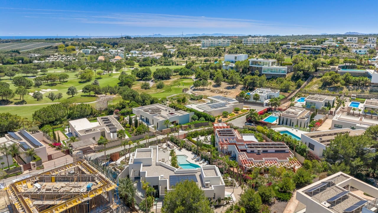 3 soveværelse Villa til salg i Las Colinas Golf med swimmingpool garage - € 2.450.000 (Ref: 9994832)