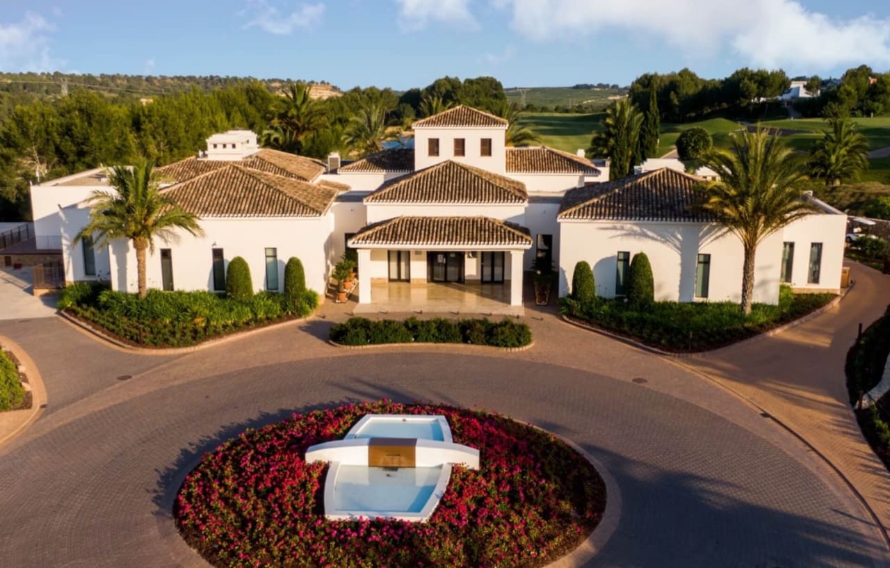 4 soveværelse Villa til salg i Las Colinas Golf med swimmingpool garage - € 1.700.000 (Ref: 9996701)