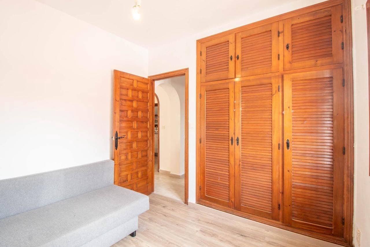 2 makuuhuone Bungalow myytävänä paikassa Torrevieja mukana uima-altaan - 159 000 € (Ref: 9996702)