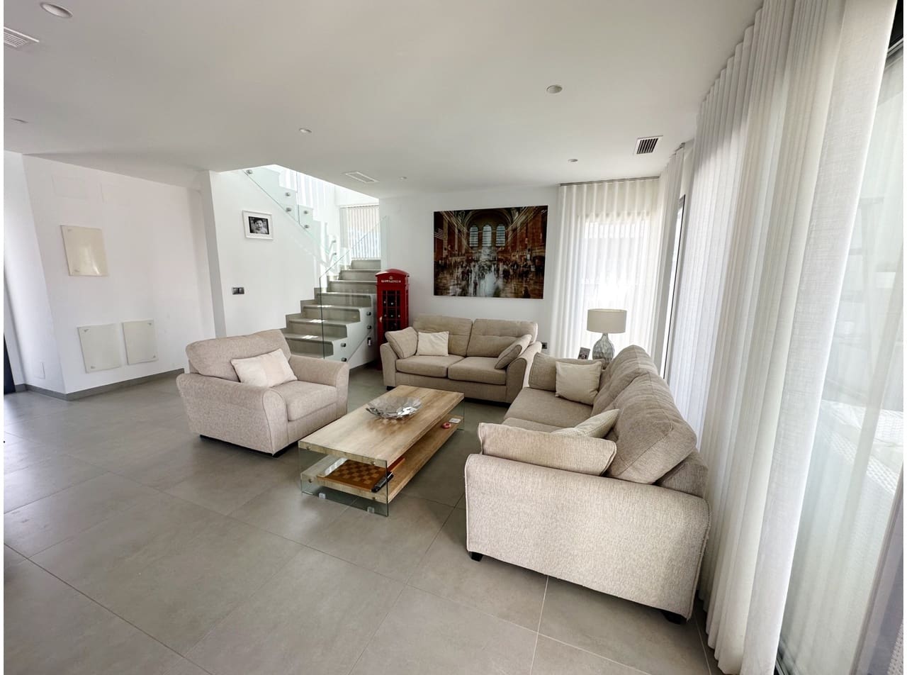 5 sovrum Villa till salu i Mar Menor Golf Resort med pool garage - 1 025 000 € (Ref: 9999763)