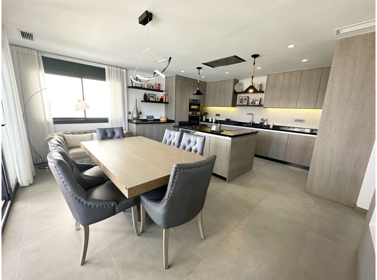 5 sovrum Villa till salu i Mar Menor Golf Resort med pool garage - 1 025 000 € (Ref: 9999763)