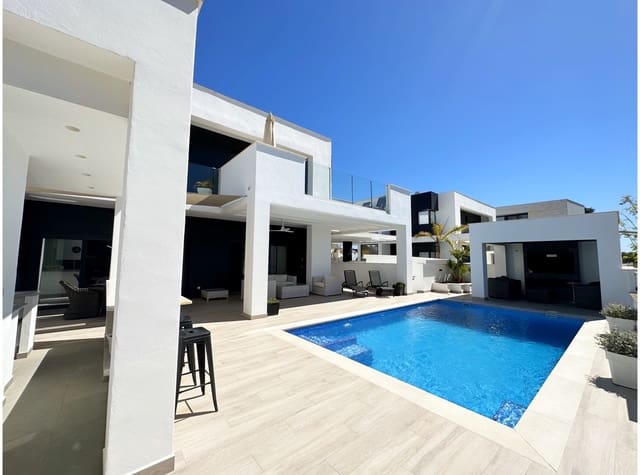 5 soveværelse Villa til salg i Mar Menor Golf Resort, Torre-Pacheco med swimmingpool garage - € 1.025.000 (Ref: 9999763)