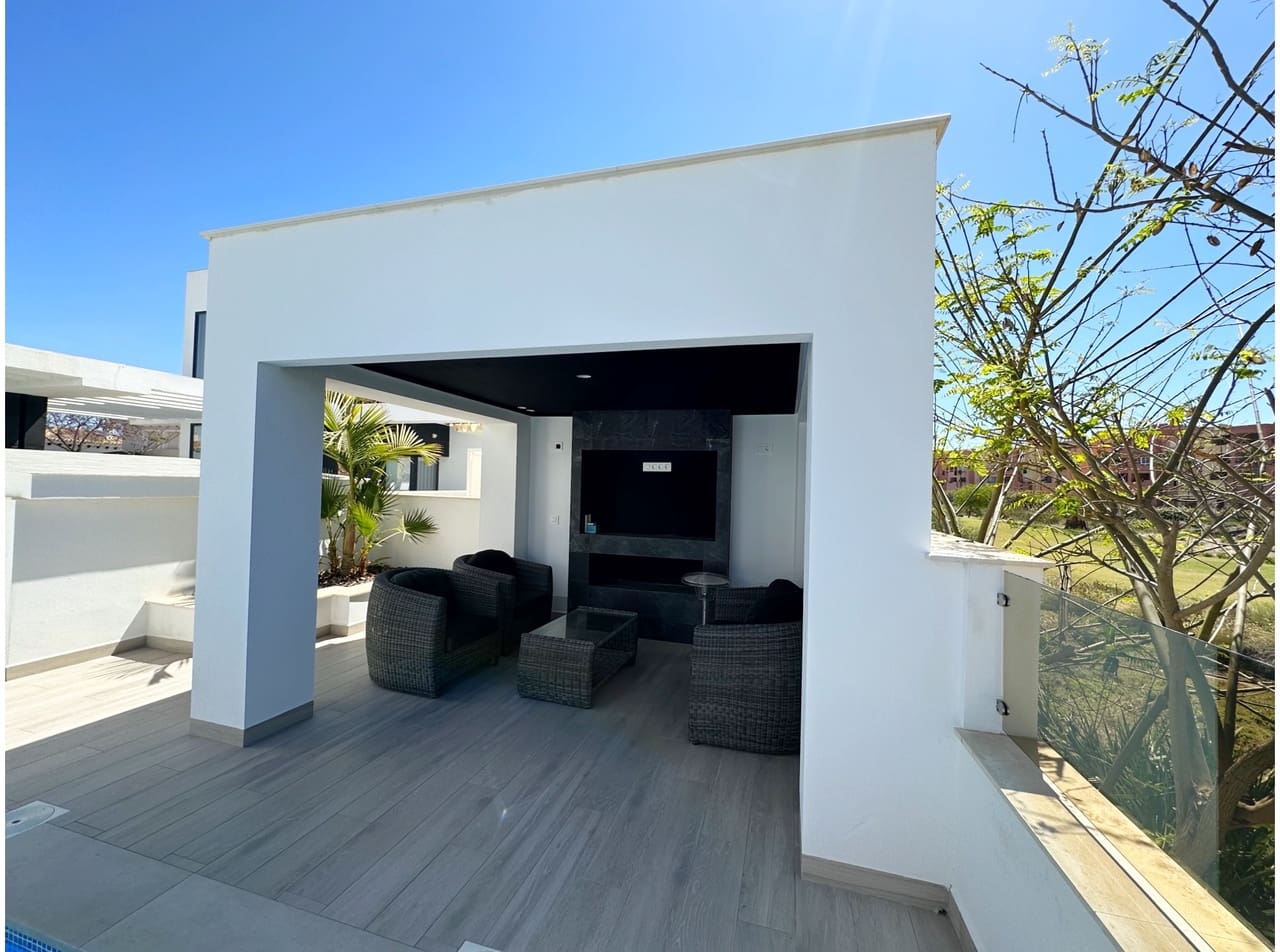 5 sovrum Villa till salu i Mar Menor Golf Resort med pool garage - 1 025 000 € (Ref: 9999763)