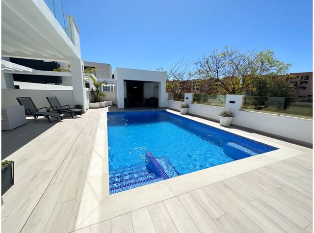 5 soveværelse Villa til salg i Mar Menor Golf Resort, Torre-Pacheco med swimmingpool garage - € 1.025.000 (Ref: 9999763)