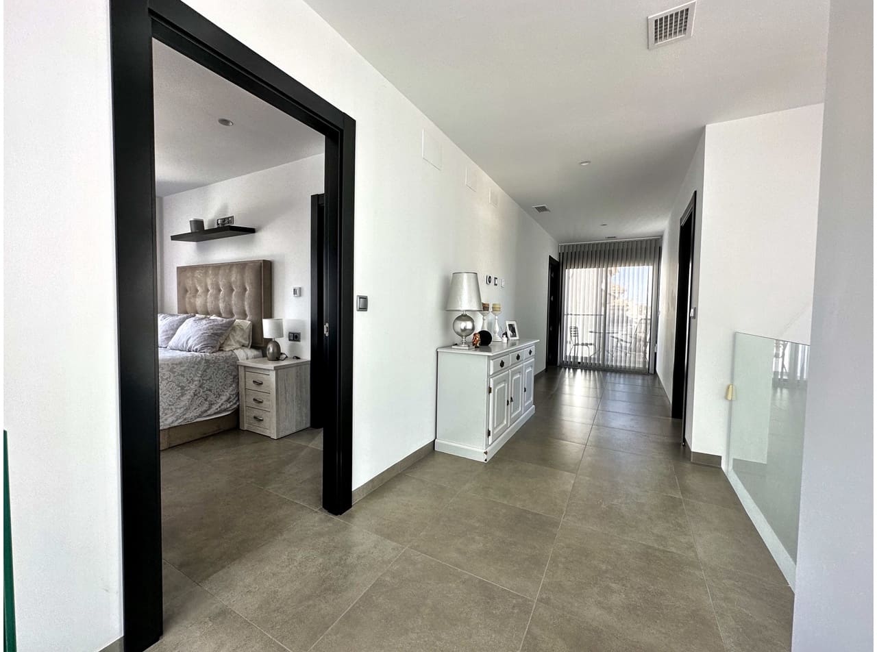 5 sovrum Villa till salu i Mar Menor Golf Resort med pool garage - 1 025 000 € (Ref: 9999763)