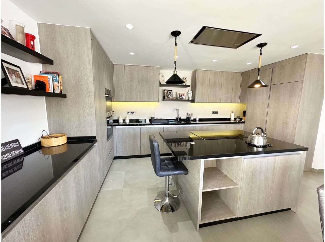 5 sovrum Villa till salu i Mar Menor Golf Resort med pool garage - 1 025 000 € (Ref: 9999763)