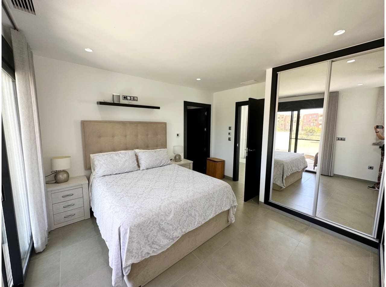 5 sovrum Villa till salu i Mar Menor Golf Resort med pool garage - 1 025 000 € (Ref: 9999763)