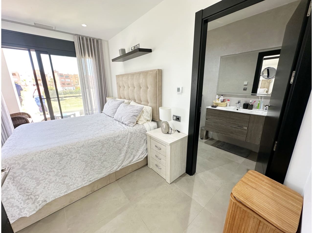 5 sovrum Villa till salu i Mar Menor Golf Resort med pool garage - 1 025 000 € (Ref: 9999763)