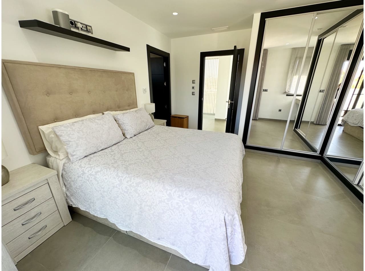 5 sovrum Villa till salu i Mar Menor Golf Resort med pool garage - 1 025 000 € (Ref: 9999763)