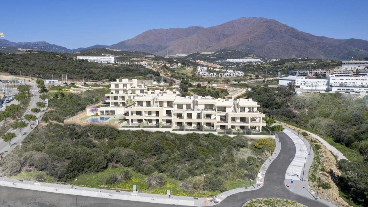 3 soveværelse Penthouse til salg i Estepona med swimmingpool garage - € 739.000 (Ref: 9999769)