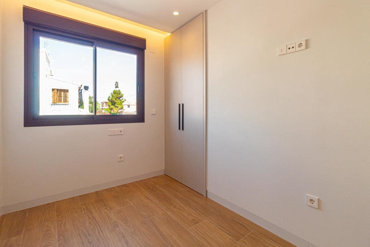 3 soveværelse Villa til salg i Santiago de la Ribera med swimmingpool garage - € 519.000 (Ref: 9999775)