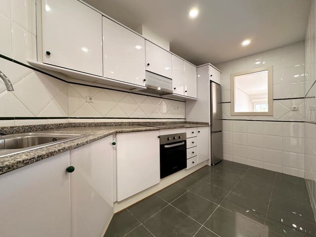 Apartamento de 2 habitaciones en Dehesa de Campoamor, Orihuela en venta con piscina - 280.000 € (Ref: 9999778)