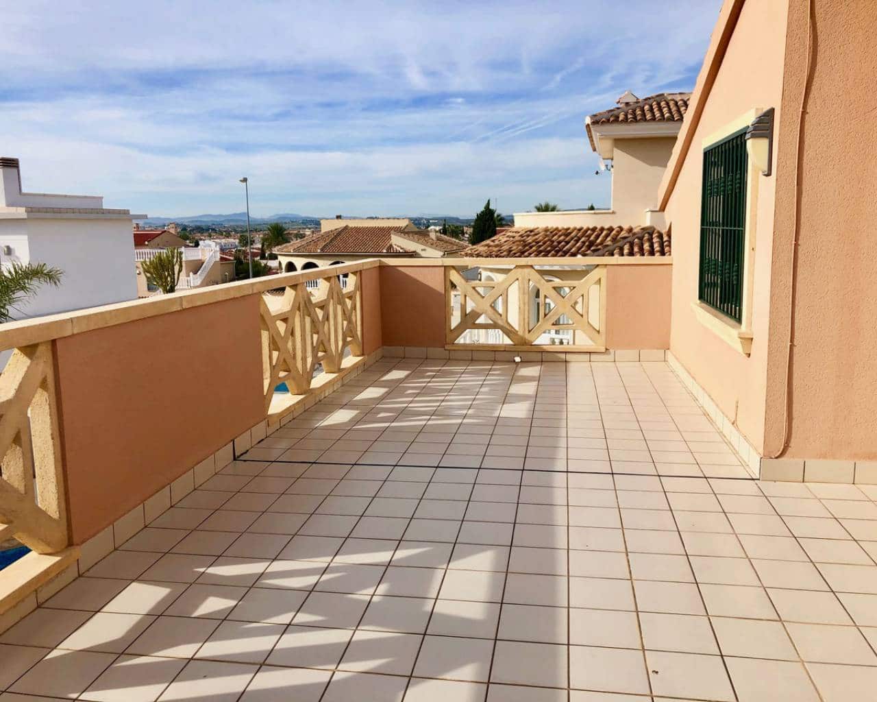 4 chambre Villa/Maison à vendre à Ciudad Quesada avec piscine garage - 470 000 € (Ref: 9999780)