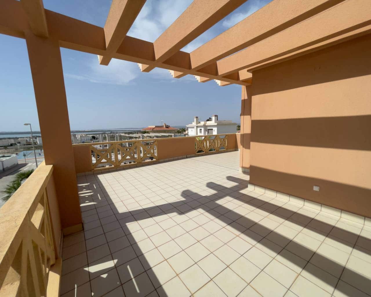 4 chambre Villa/Maison à vendre à Ciudad Quesada avec piscine garage - 470 000 € (Ref: 9999780)