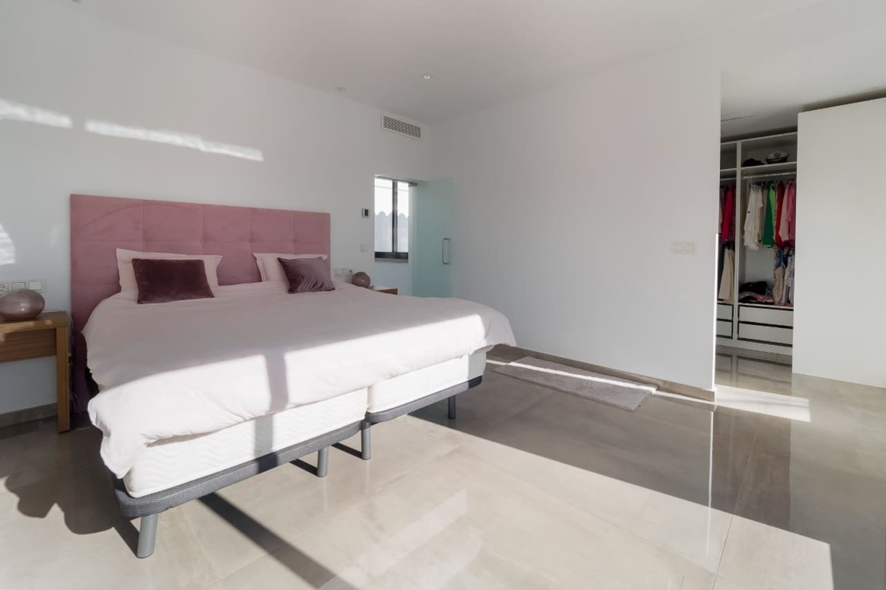 3 soverom Villa til salgs i Pulpi med svømmebasseng garasje - € 1 050 000 (Ref: 9999781)