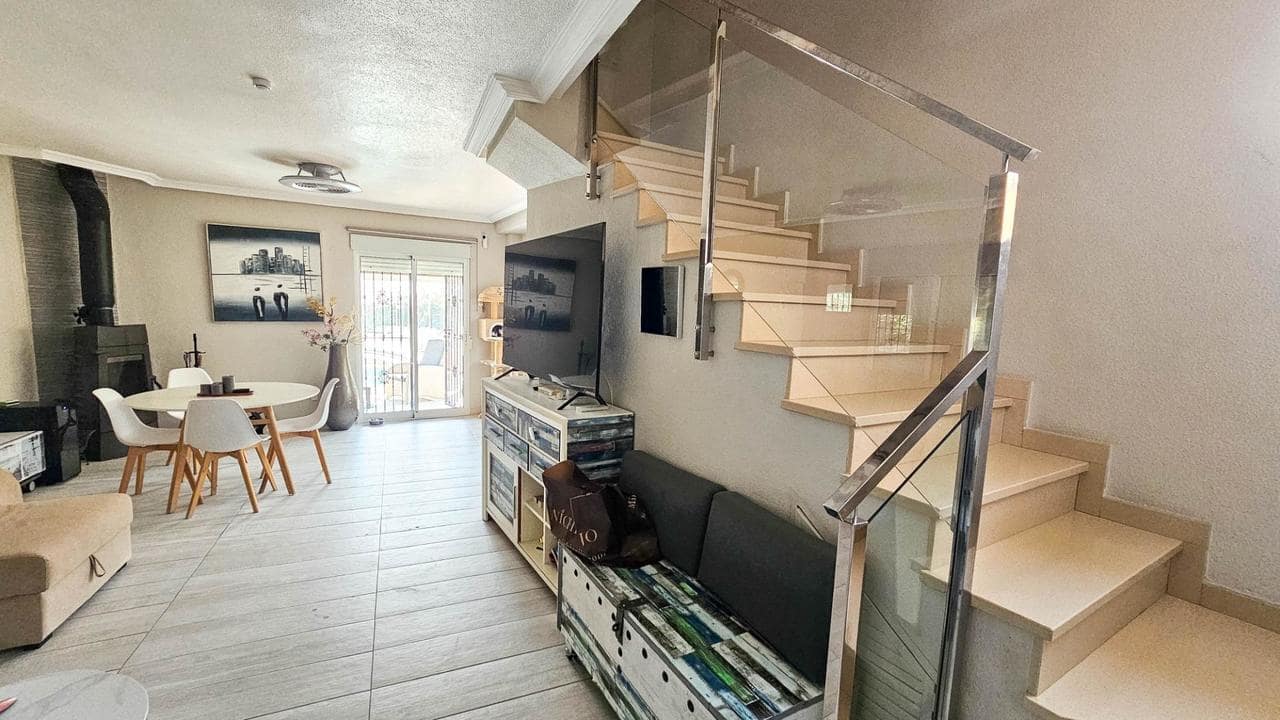 3 sovrum Villa till salu i Orihuela Costa med pool garage - 395 000 € (Ref: 9999782)